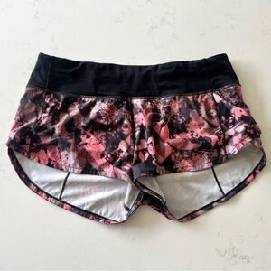 Lululemon Speed Up Short 2.5" - Translucence Alpine White Multi / Black - Size 6